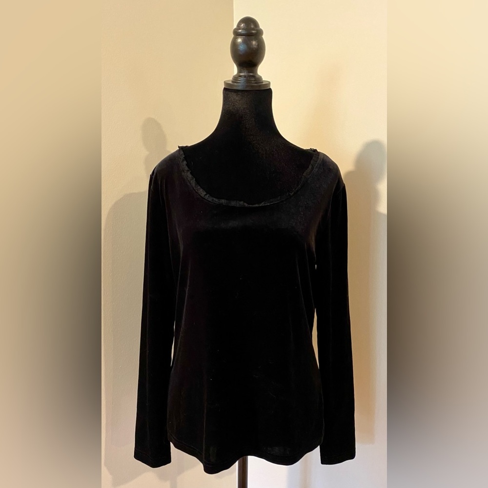 Covington black velvet blouse size medium EUC
